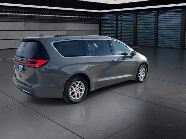 2022 Chrysler Pacifica Touring-L