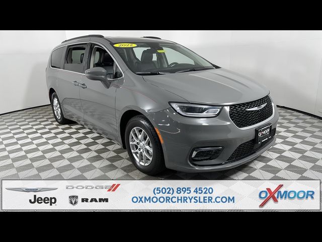 2022 Chrysler Pacifica Touring-L