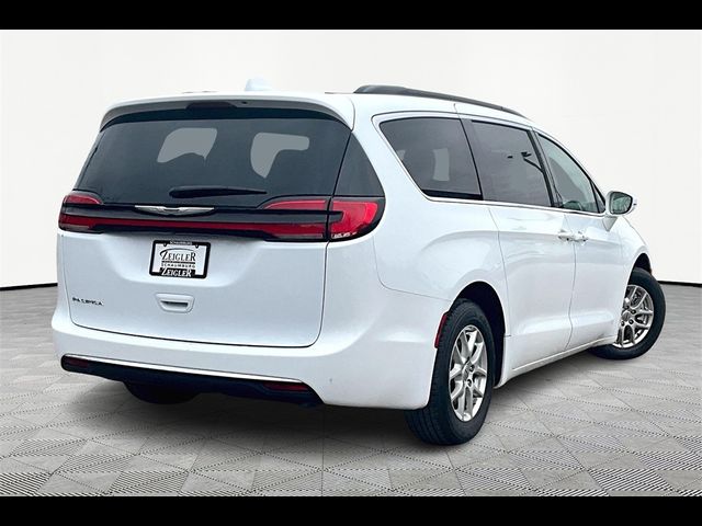 2022 Chrysler Pacifica Touring-L