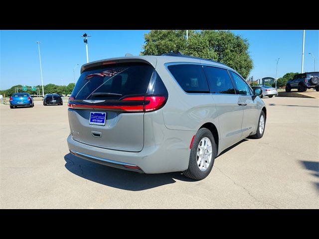 2022 Chrysler Pacifica Touring-L