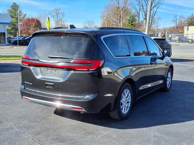 2022 Chrysler Pacifica Touring-L