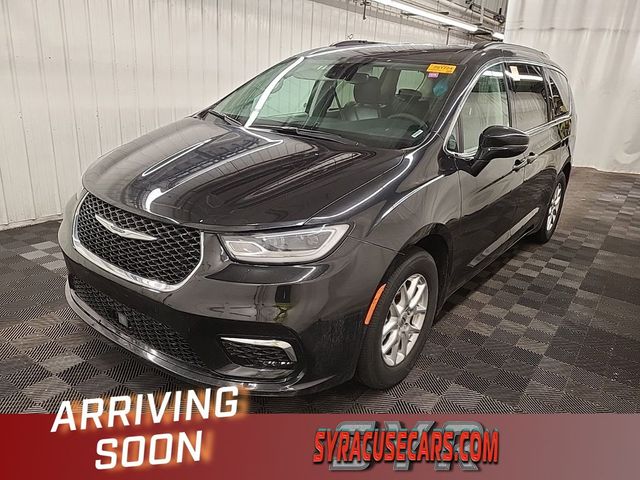 2022 Chrysler Pacifica Touring-L