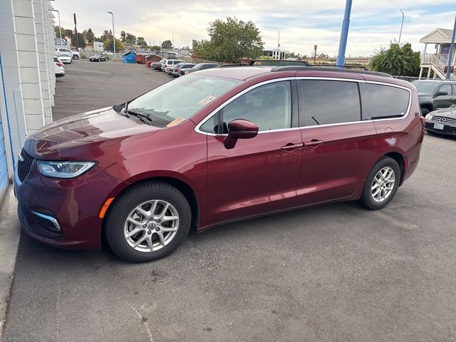 2022 Chrysler Pacifica Touring-L