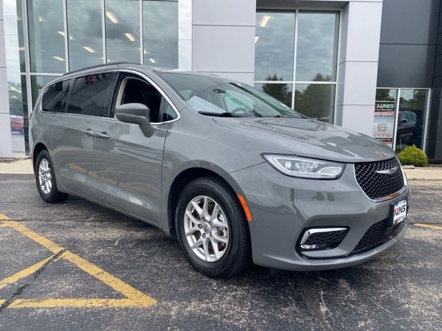 2022 Chrysler Pacifica Touring-L