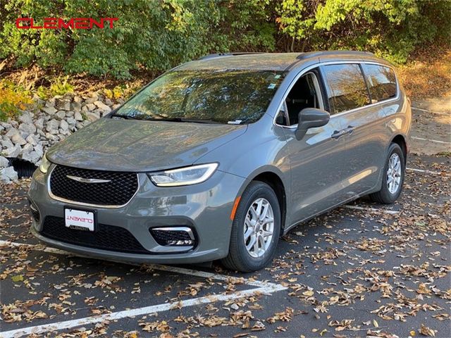 2022 Chrysler Pacifica Touring-L