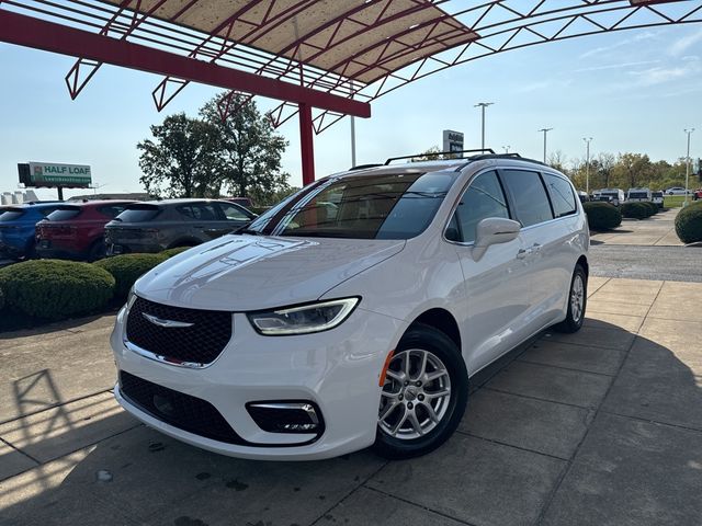 2022 Chrysler Pacifica Touring-L