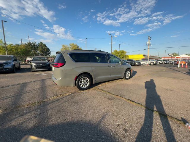 2022 Chrysler Pacifica Touring-L