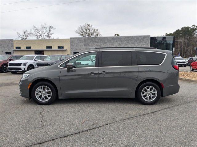 2022 Chrysler Pacifica Touring-L