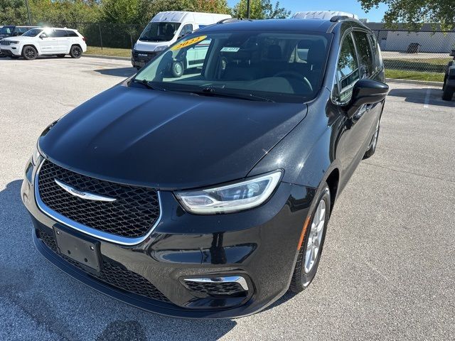 2022 Chrysler Pacifica Touring-L