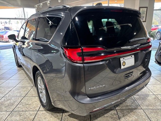 2022 Chrysler Pacifica Touring-L