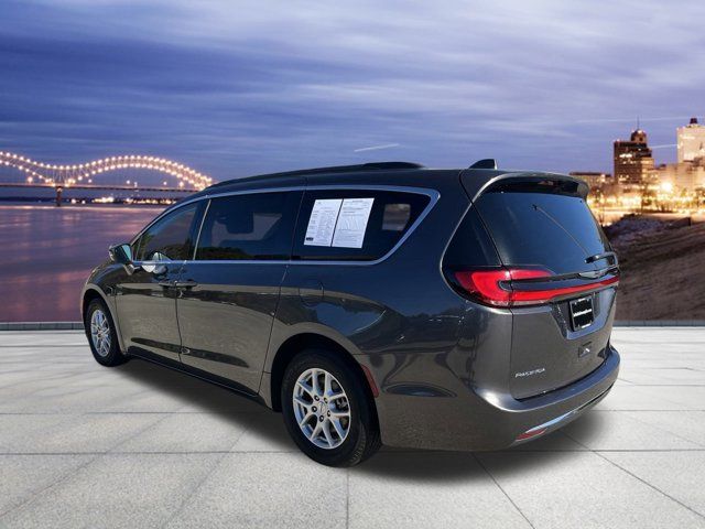 2022 Chrysler Pacifica Touring-L