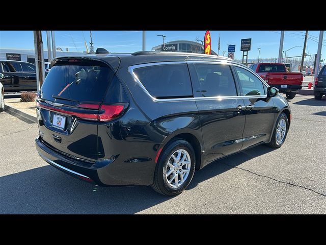 2022 Chrysler Pacifica Touring-L