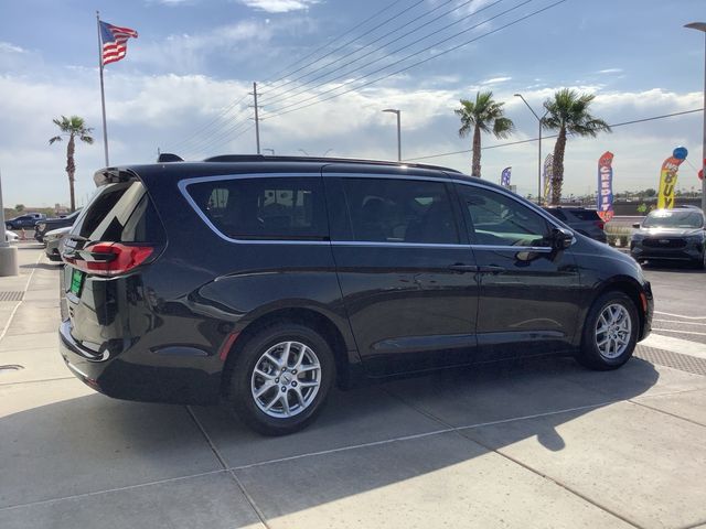 2022 Chrysler Pacifica Touring-L