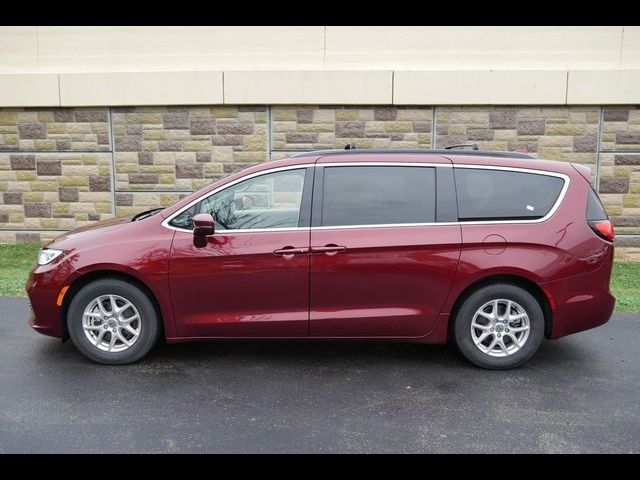 2022 Chrysler Pacifica Touring-L