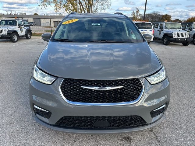 2022 Chrysler Pacifica Touring-L