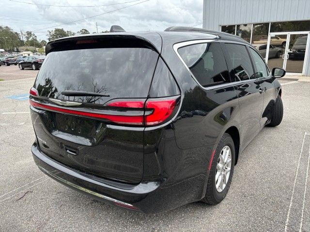 2022 Chrysler Pacifica Touring-L