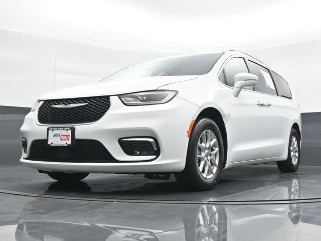 2022 Chrysler Pacifica Touring-L