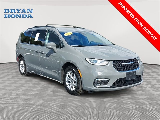 2022 Chrysler Pacifica Touring-L