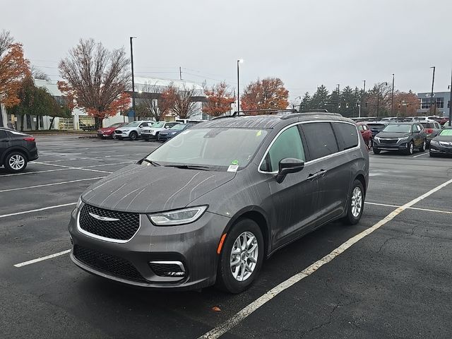 2022 Chrysler Pacifica Touring-L