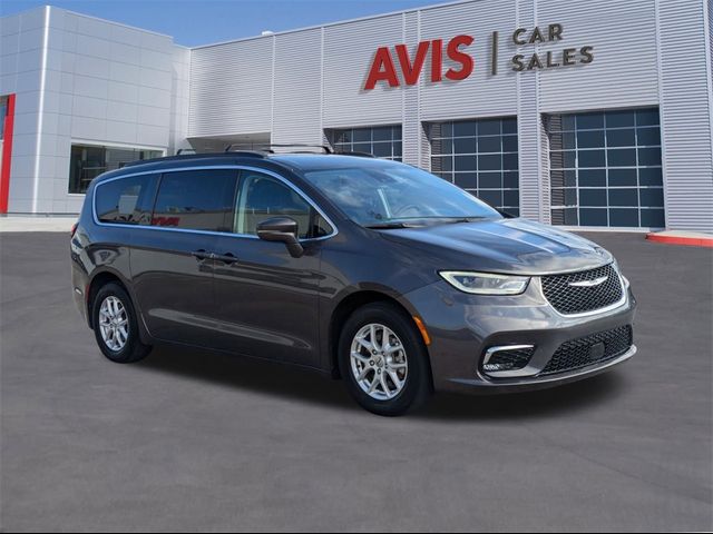 2022 Chrysler Pacifica Touring-L