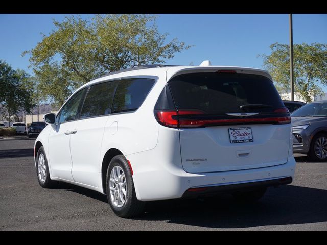 2022 Chrysler Pacifica Touring-L