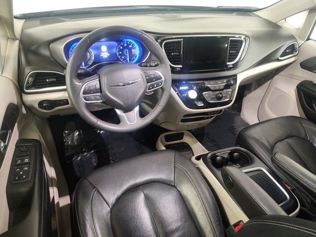 2022 Chrysler Pacifica Touring-L