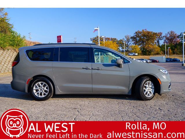 2022 Chrysler Pacifica Touring-L