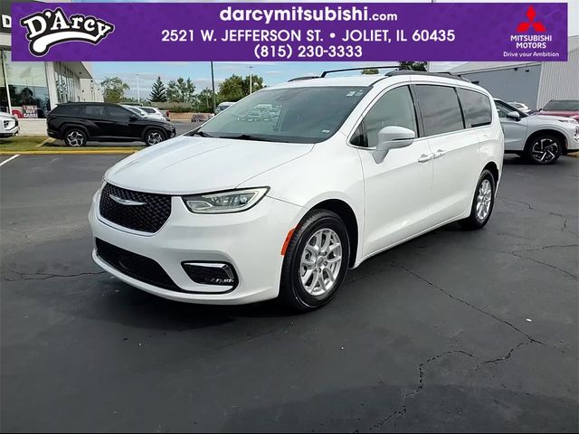 2022 Chrysler Pacifica Touring-L