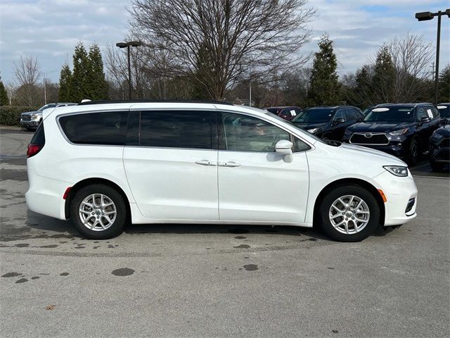 2022 Chrysler Pacifica Touring-L