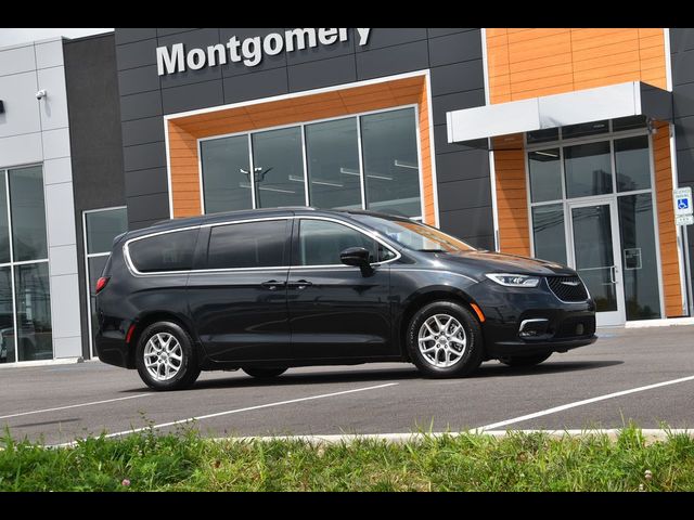 2022 Chrysler Pacifica Touring-L