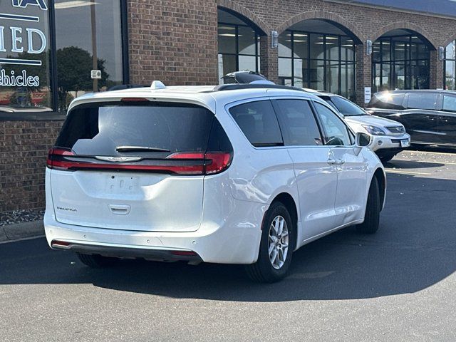 2022 Chrysler Pacifica Touring-L