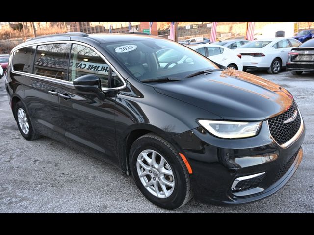 2022 Chrysler Pacifica Touring-L