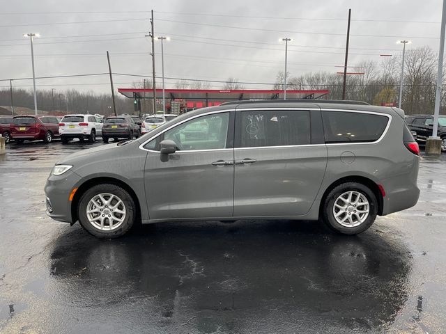 2022 Chrysler Pacifica Touring-L