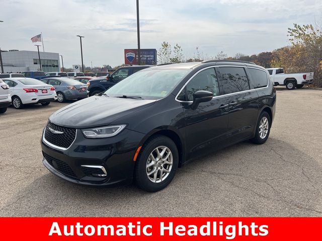 2022 Chrysler Pacifica Touring-L