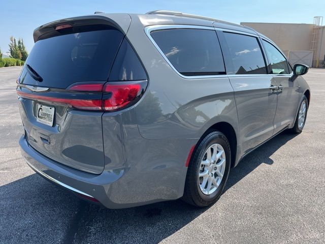 2022 Chrysler Pacifica Touring-L