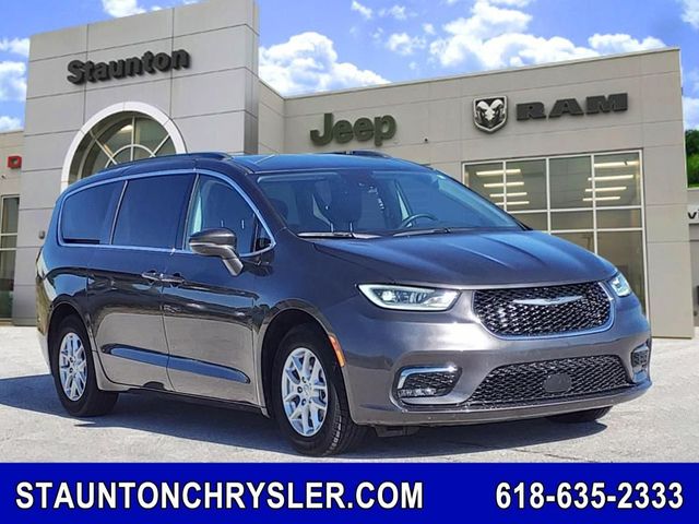 2022 Chrysler Pacifica Touring-L