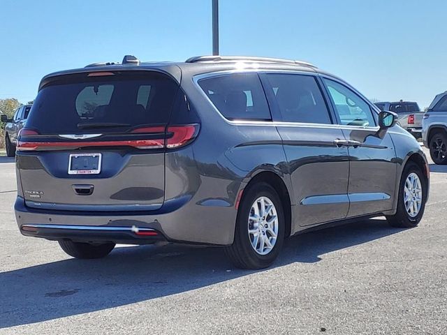 2022 Chrysler Pacifica Touring-L