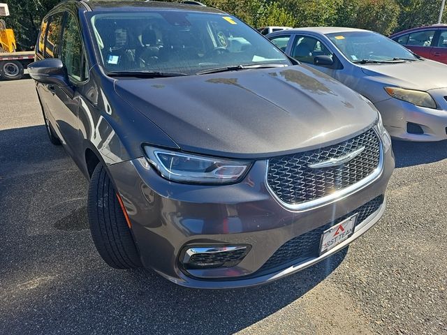 2022 Chrysler Pacifica Touring-L