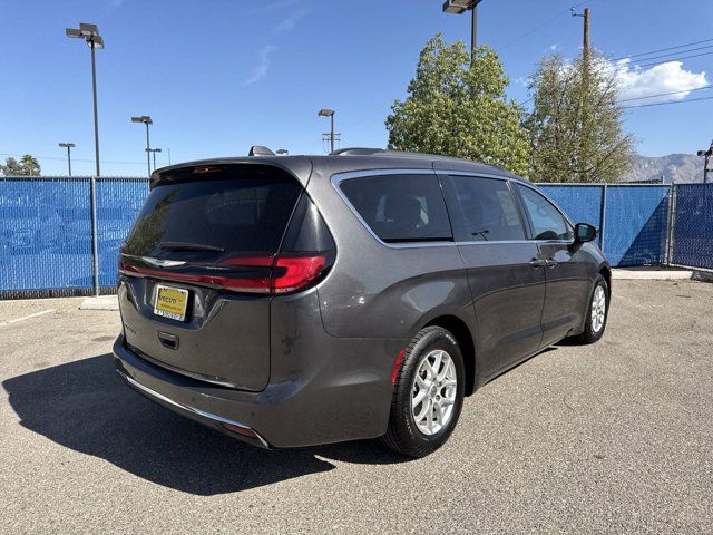 2022 Chrysler Pacifica Touring-L