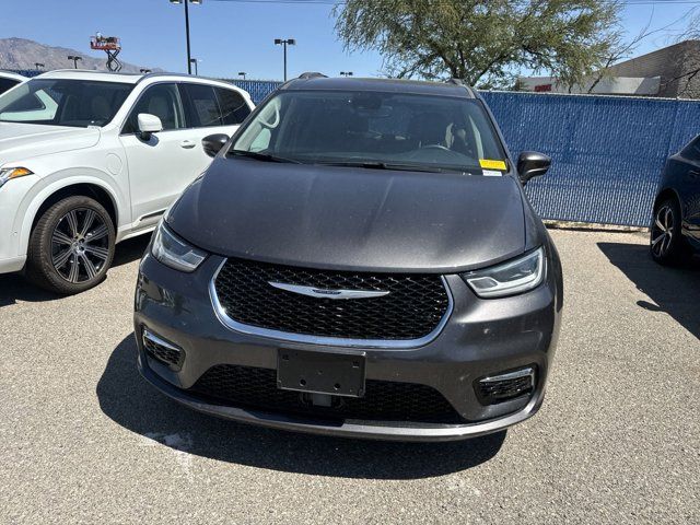 2022 Chrysler Pacifica Touring-L