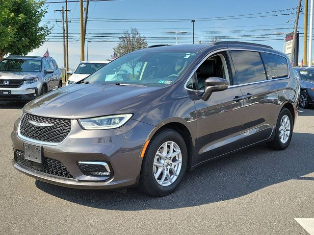 2022 Chrysler Pacifica Touring-L