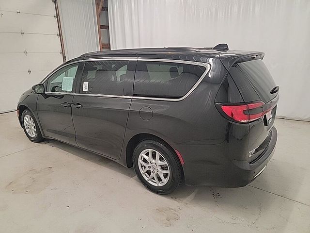 2022 Chrysler Pacifica Touring-L