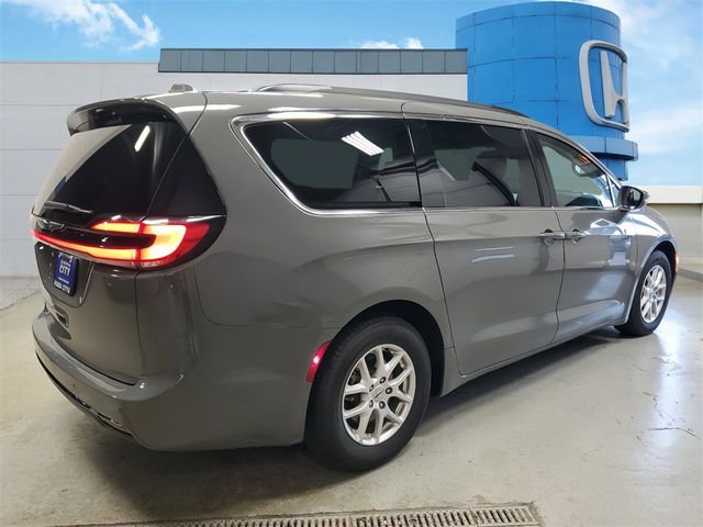 2022 Chrysler Pacifica Touring-L