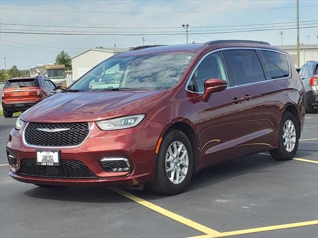 2022 Chrysler Pacifica Touring-L