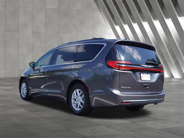 2022 Chrysler Pacifica Touring-L