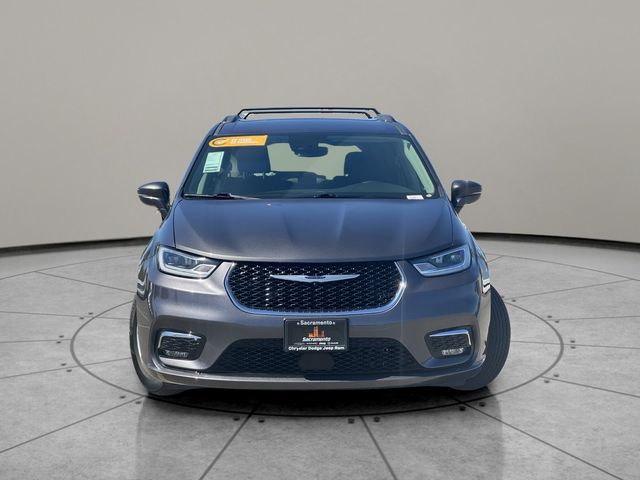 2022 Chrysler Pacifica Touring-L