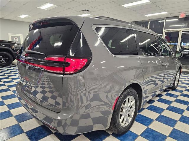 2022 Chrysler Pacifica Touring-L