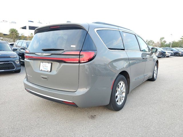 2022 Chrysler Pacifica Touring-L