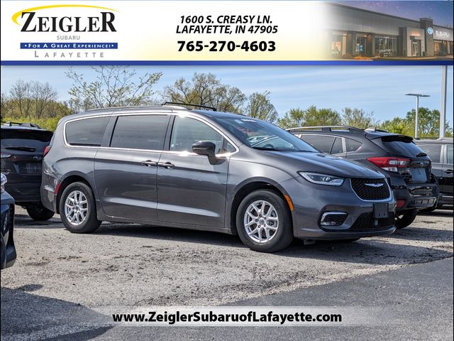 2022 Chrysler Pacifica Touring-L