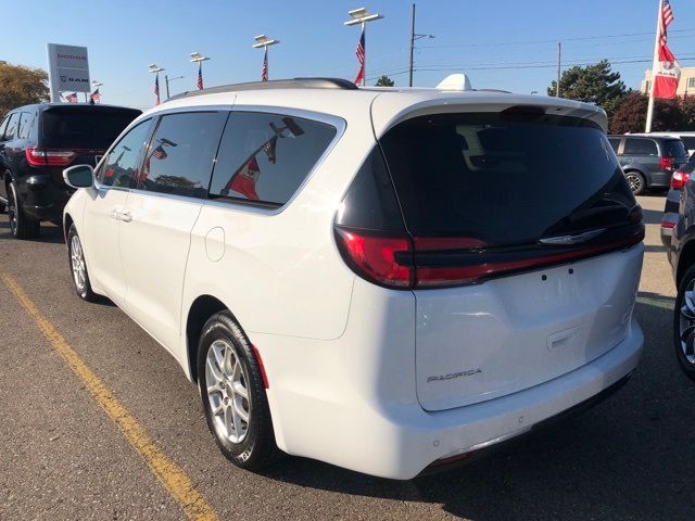 2022 Chrysler Pacifica Touring-L